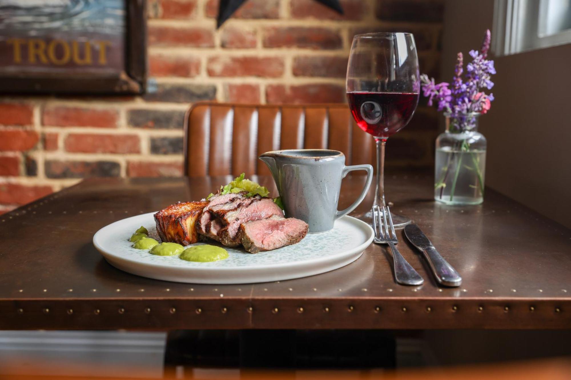 The Tickled Trout Hotell Maidstone Eksteriør bilde